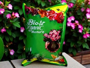 Bio Organic Manure for Plants & Flowers – Natural Bio Fertilizer for Indoor, Outdoor, and Potted Plants | Improves Growth & Soil Health (Packet Weight : 1 Kg)
